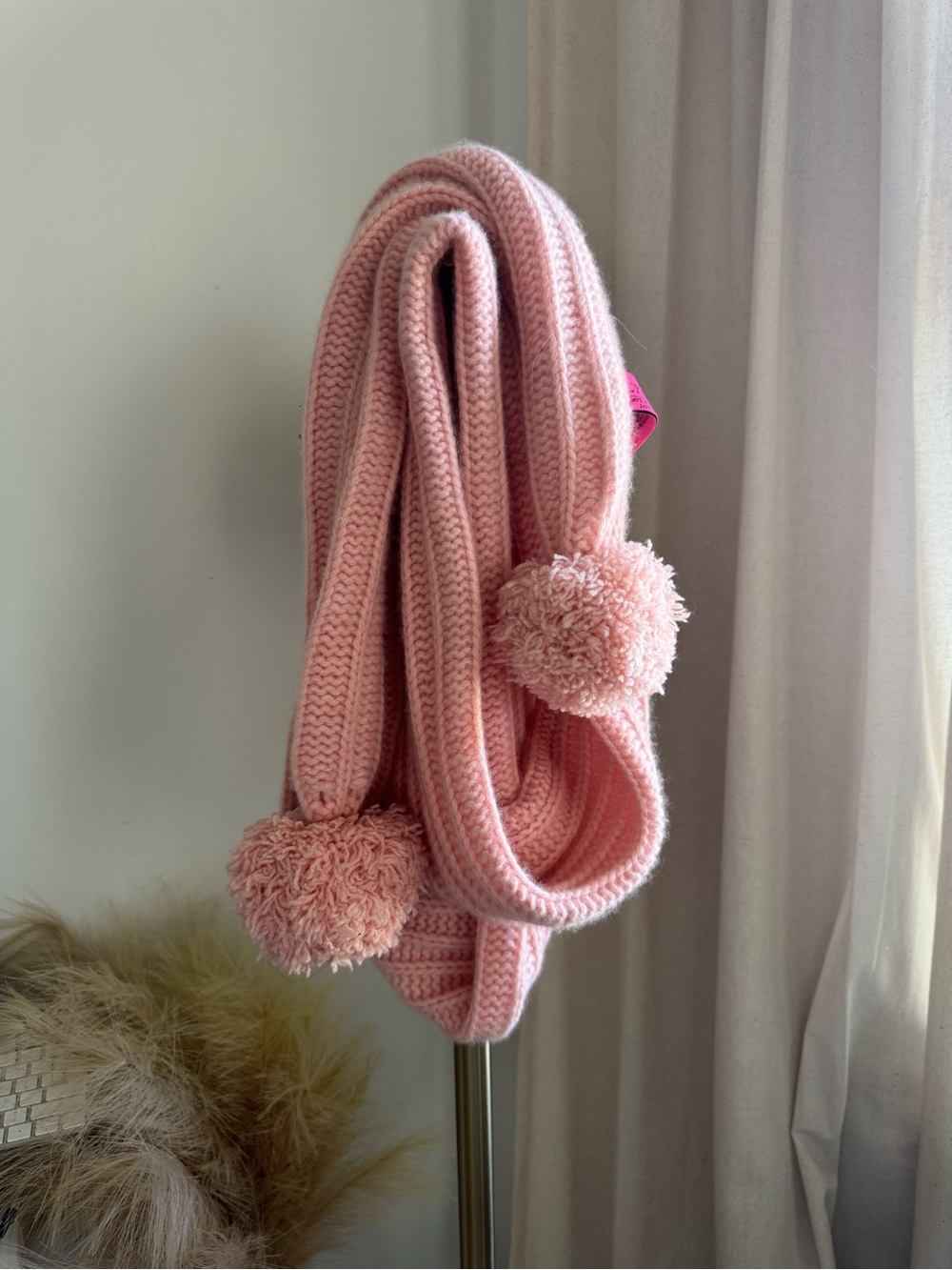 Juicy Couture Chunky Knit Pom-Pom Scarf - Baby Pink - Picture 2 of 6